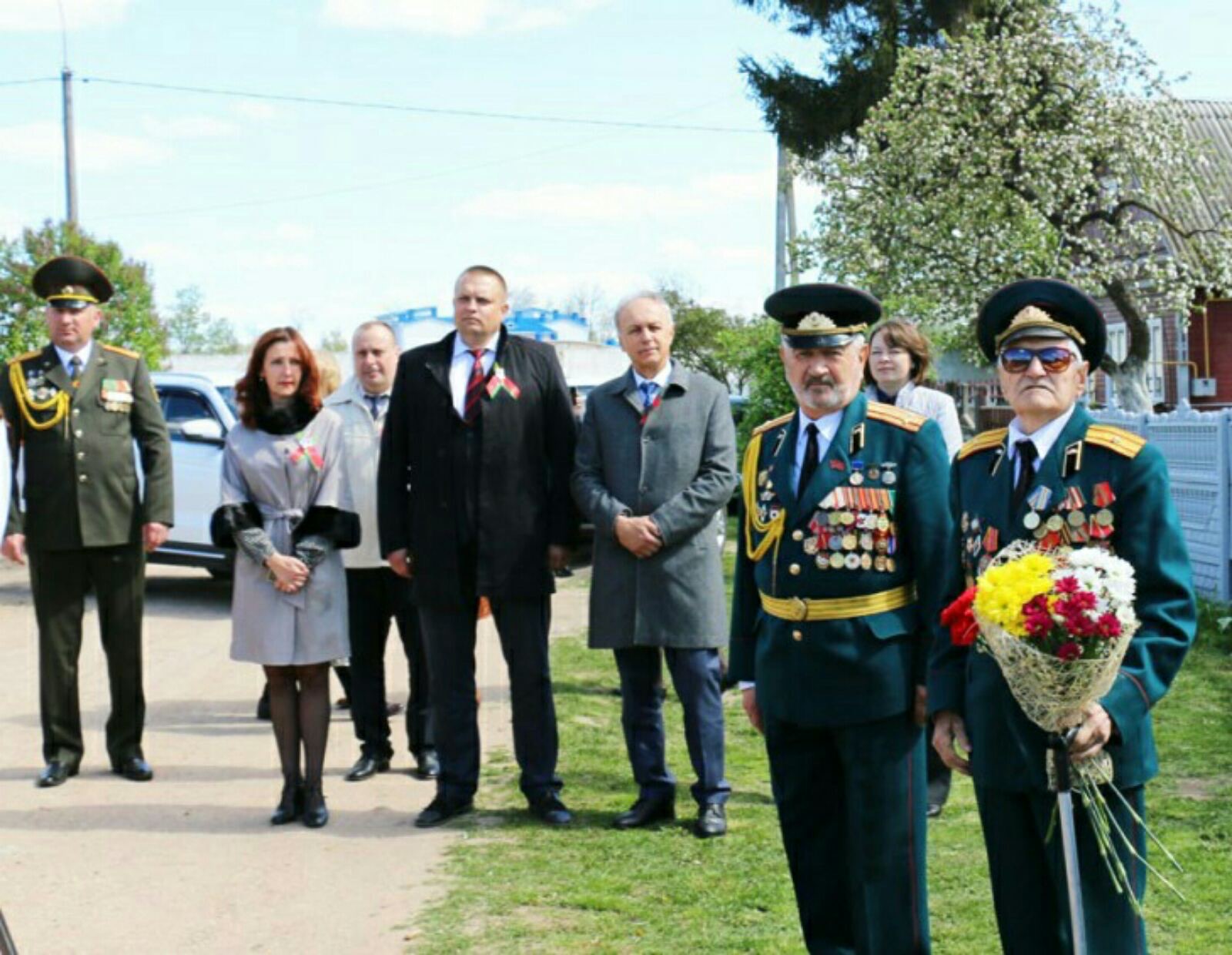 Представители БРКА участвовали в республиканской акции «Солдаты Победы»: посетили памятники в Слуцком районе и поздравили ветерана ВОВ