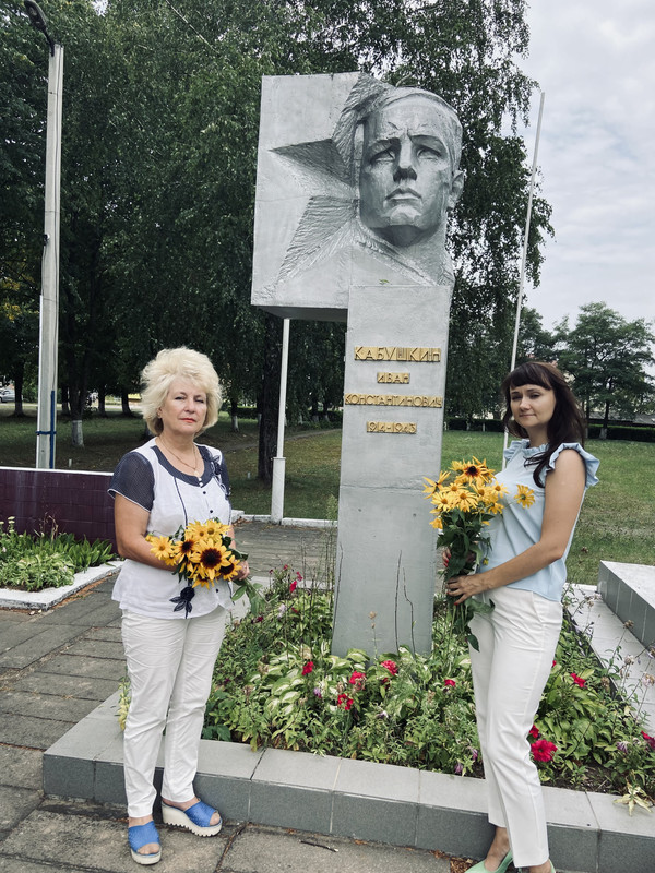 Адвокаты Брестской областной коллегии  посетили братскую могилу советских воинов
