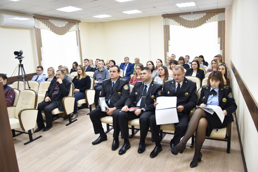 Адвокаты Витебской областной коллегии адвокатов обсуждают Основной Закон