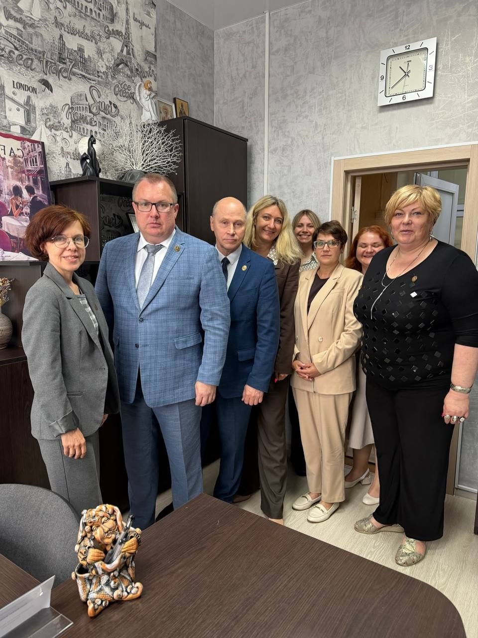 В.Демидович встретился сегодня с адвокатами трех юрконсультаций