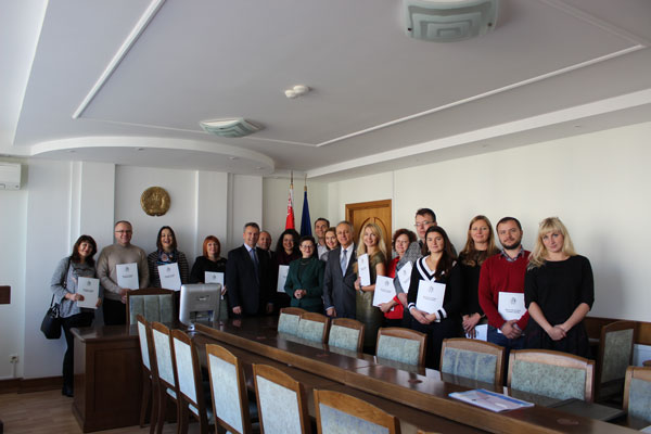 Cвидетельства медиатора вручены 13 членам Гомельской областной коллегии адвокатов