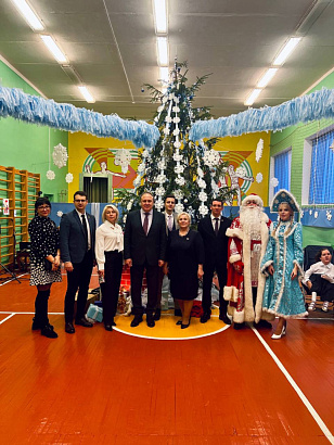 Адвокаты поздравили с Новым годом детей Ивенецкого дома-интерната