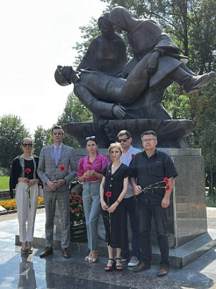 Память героев Великой Отечественной войны почтили адвокаты Могилевской областной коллегии