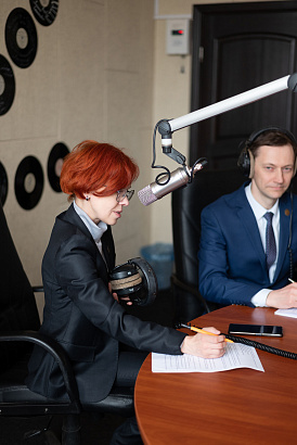 Адвокаты Могилевской областной коллегии Ольга Маевская и Дмитрий Шелепов в эфире радио Зефир ФМ