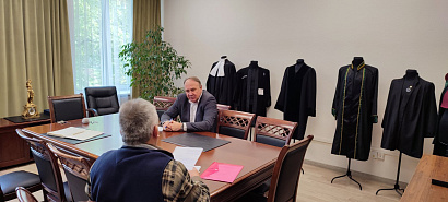 Прием граждан сегодня провел председатель Белорусской республиканской коллегии адвокатов Алексей Шваков