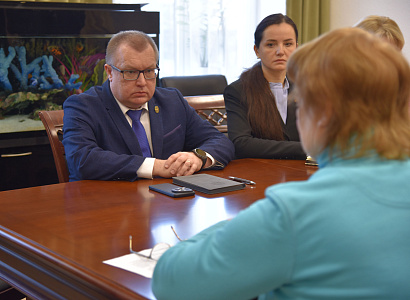 Личный прием граждан проводит председатель БРКА В.В.Демидович